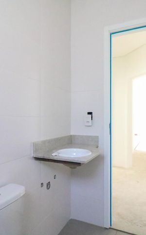 Apartamento à venda com 86m², 3 quartos e 2 vagas Apartamento à venda com 86m², 3 quartos e 2 vagasBanheiro Social