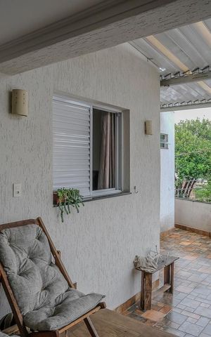 Casa à venda com 207m², 3 quartos e 2 vagasVaranda