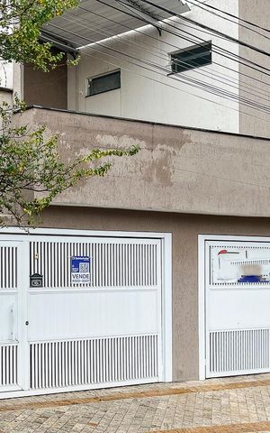 Casa à venda com 207m², 3 quartos e 2 vagasFachada + plaquinha
