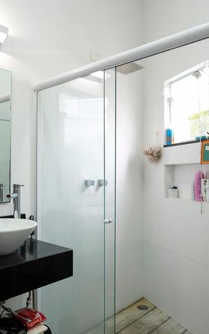 Casa à venda com 207m², 3 quartos e 2 vagasBanheiro da suíte 1