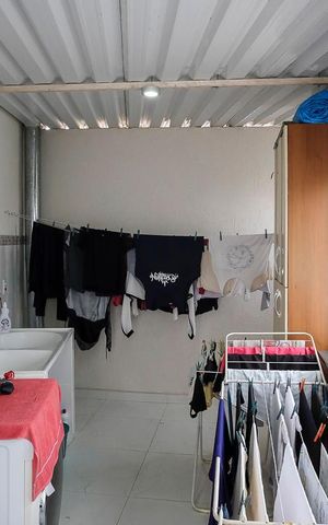 Casa à venda com 207m², 3 quartos e 2 vagasÁrea de serviço