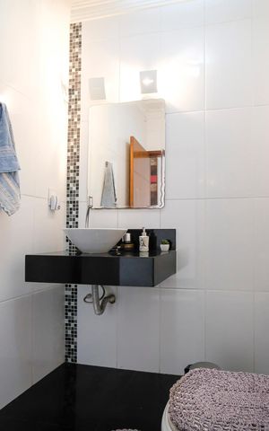 Casa à venda com 207m², 3 quartos e 2 vagasBanheiro