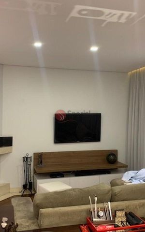 Casa à venda com 400m², 3 quartos e 6 vagas