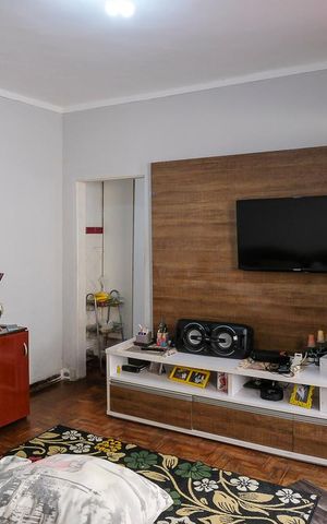 Casa à venda com 180m², 3 quartos e 5 vagasSala