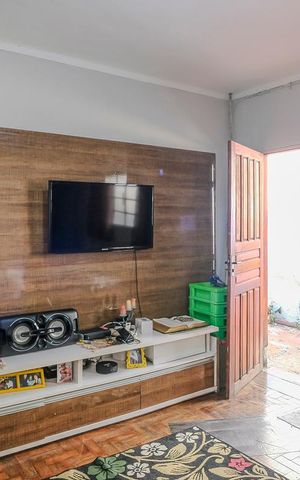 Casa à venda com 180m², 3 quartos e 5 vagasSala
