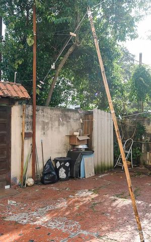 Casa à venda com 180m², 3 quartos e 5 vagasGaragem e quintal