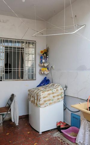 Casa à venda com 180m², 3 quartos e 5 vagasÁrea de serviço