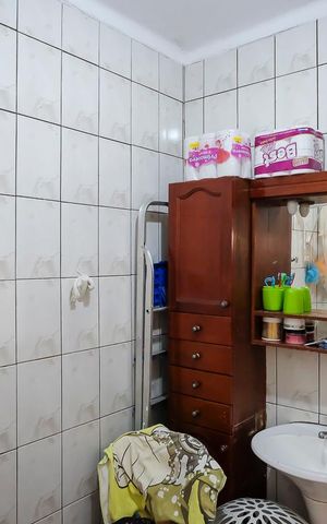 Casa à venda com 180m², 3 quartos e 5 vagasBanheiro