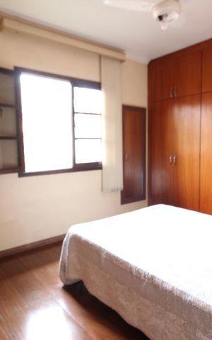 Casa à venda com 226m², 4 quartos e 6 vagasQuarto 2