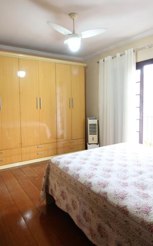 Casa à venda com 226m², 4 quartos e 6 vagasSuíte 1