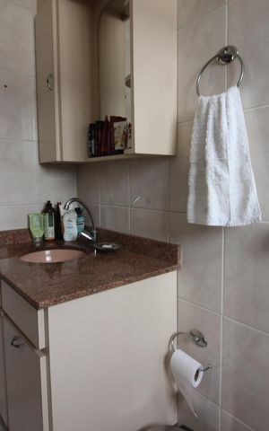 Casa à venda com 226m², 4 quartos e 6 vagasBanheiro da Suíte 2