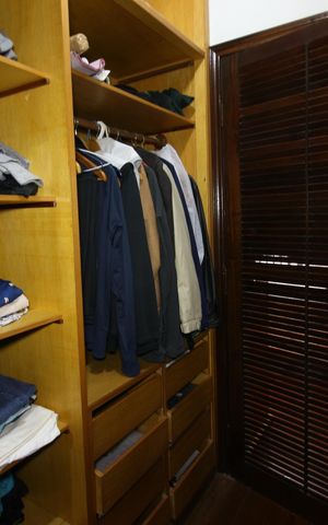Casa à venda com 226m², 4 quartos e 6 vagasCloset da suíte 1