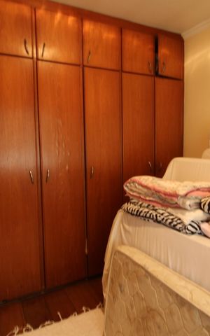 Casa à venda com 226m², 4 quartos e 6 vagasQuarto 1