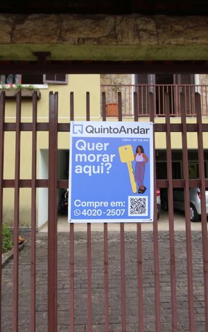 Casa à venda com 226m², 4 quartos e 6 vagasPlaca