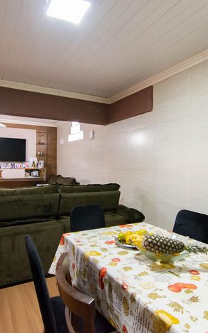 Casa à venda com 200m², 4 quartos e 3 vagas Casa à venda com 200m², 4 quartos e 3 vagasCopa