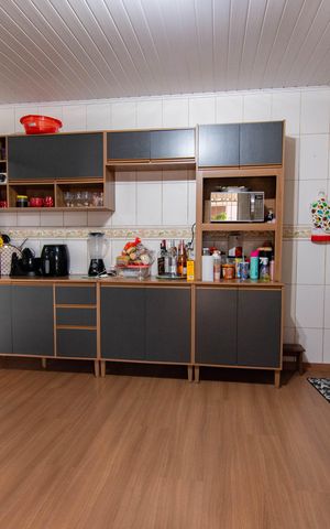 Casa à venda com 200m², 4 quartos e 3 vagas Casa à venda com 200m², 4 quartos e 3 vagasCozinha