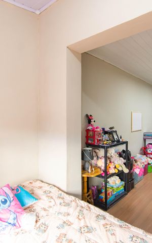 Casa à venda com 200m², 4 quartos e 3 vagas Casa à venda com 200m², 4 quartos e 3 vagasQuarto 2