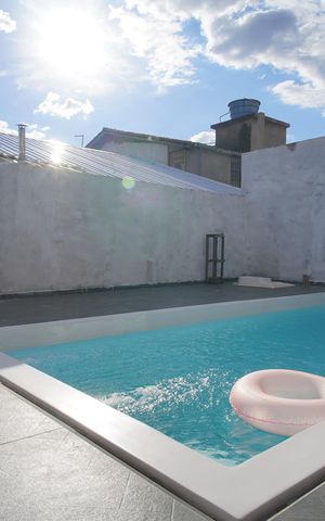Casa à venda com 150m², 2 quartos e 1 vagaPiscina