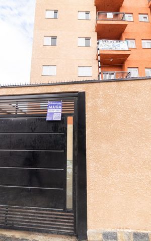 Apartamento para alugar com 44m², 2 quartos e 1 vagaFachada + Plaquinha
