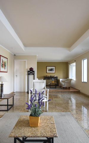 Apartamento à venda com 155m², 3 quartos e 4 vagas Apartamento à venda com 155m², 3 quartos e 4 vagasHall Social