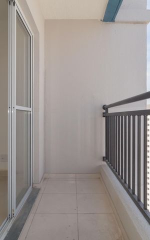 Apartamento à venda com 44m², 2 quartos e sem vaga Apartamento à venda com 44m², 2 quartos e sem vagaVaranda