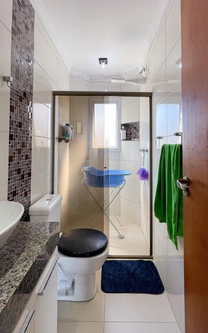 Apartamento à venda com 168m², 3 quartos e 3 vagas Apartamento à venda com 168m², 3 quartos e 3 vagasBanheiro Suíte