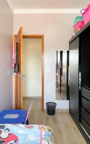 Apartamento à venda com 168m², 3 quartos e 3 vagas Apartamento à venda com 168m², 3 quartos e 3 vagasQuarto 1