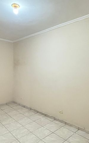 Casa à venda com 130m², 3 quartos e 3 vagas Casa à venda com 130m², 3 quartos e 3 vagasQuarto 1