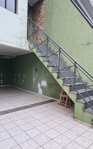 Casa à venda com 130m², 3 quartos e 3 vagas Casa à venda com 130m², 3 quartos e 3 vagasGaragem