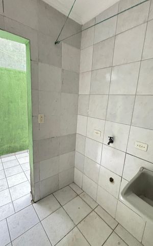 Casa à venda com 130m², 3 quartos e 3 vagas Casa à venda com 130m², 3 quartos e 3 vagasÁrea de Serviço