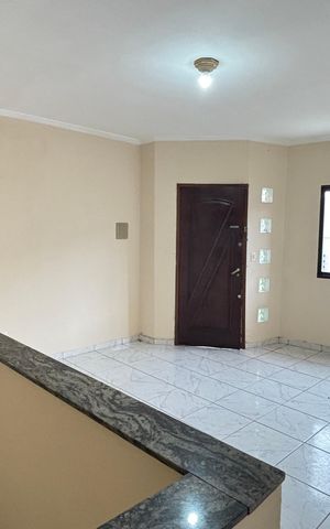 Casa à venda com 130m², 3 quartos e 3 vagas Casa à venda com 130m², 3 quartos e 3 vagasSala