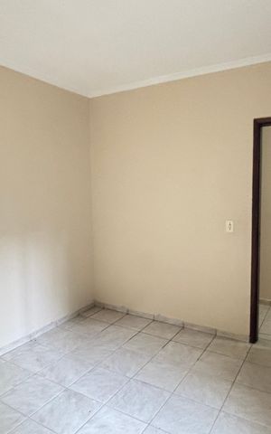 Casa à venda com 130m², 3 quartos e 3 vagas Casa à venda com 130m², 3 quartos e 3 vagasQuarto 2