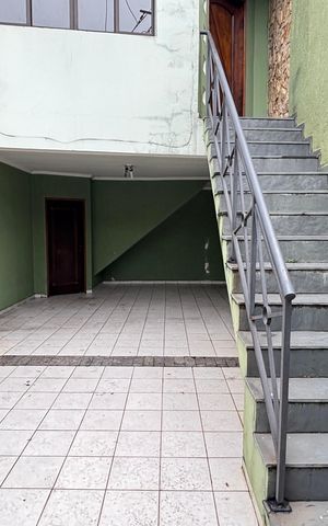 Casa à venda com 130m², 3 quartos e 3 vagas Casa à venda com 130m², 3 quartos e 3 vagasGaragem