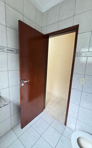 Casa à venda com 130m², 3 quartos e 3 vagas Casa à venda com 130m², 3 quartos e 3 vagasBanheiro