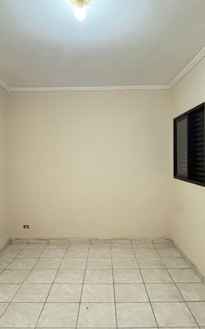 Casa à venda com 130m², 3 quartos e 3 vagas Casa à venda com 130m², 3 quartos e 3 vagasQuarto 1