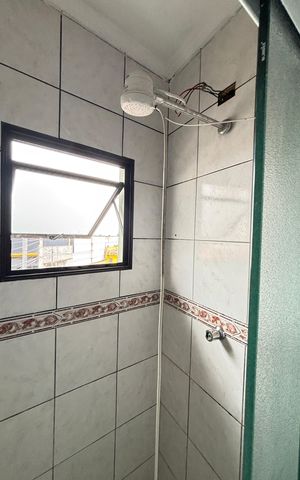 Casa à venda com 130m², 3 quartos e 3 vagas Casa à venda com 130m², 3 quartos e 3 vagasBanheiro da Suíte