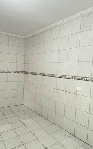 Casa à venda com 130m², 3 quartos e 3 vagas Casa à venda com 130m², 3 quartos e 3 vagasCozinha