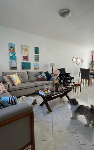 Casa à venda com 150m², 3 quartos e 1 vaga Casa à venda com 150m², 3 quartos e 1 vagaSala