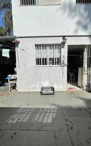 Casa à venda com 150m², 3 quartos e 1 vaga Casa à venda com 150m², 3 quartos e 1 vagaQuintal