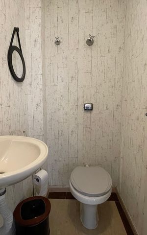 Casa à venda com 150m², 3 quartos e 1 vaga Casa à venda com 150m², 3 quartos e 1 vagaLavabo
