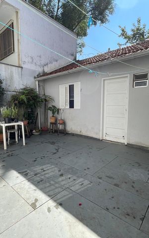 Casa à venda com 150m², 3 quartos e 1 vaga Casa à venda com 150m², 3 quartos e 1 vagaQuintal