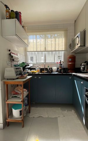 Casa à venda com 150m², 3 quartos e 1 vaga Casa à venda com 150m², 3 quartos e 1 vagaCozinha