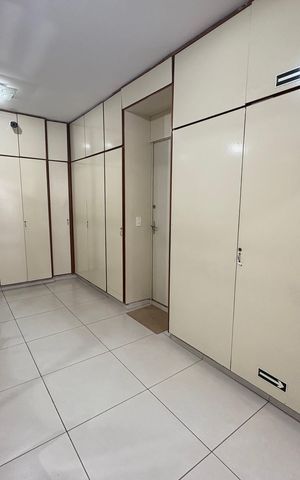 Apartamento para alugar com 76m², 2 quartos e 1 vagaÁrea comum - Hall de entrada