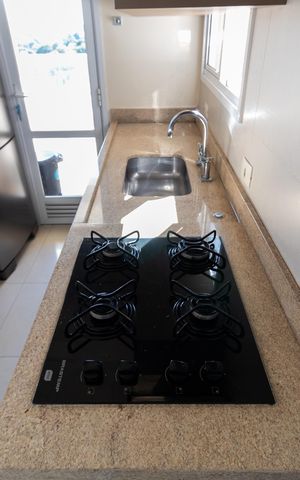 Apartamento à venda com 90m², 2 quartos e 2 vagas Apartamento à venda com 90m², 2 quartos e 2 vagasCozinha