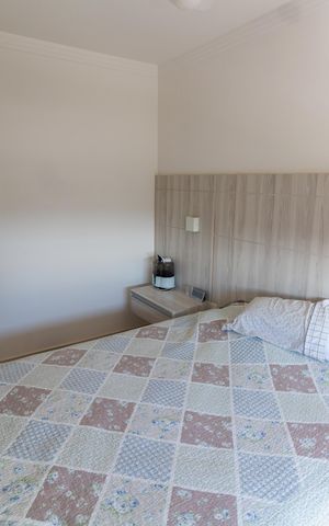 Apartamento à venda com 90m², 2 quartos e 2 vagas Apartamento à venda com 90m², 2 quartos e 2 vagasSuíte
