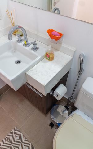 Apartamento à venda com 90m², 2 quartos e 2 vagas Apartamento à venda com 90m², 2 quartos e 2 vagasBanheiro Social