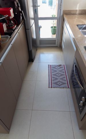 Apartamento à venda com 90m², 2 quartos e 2 vagas Apartamento à venda com 90m², 2 quartos e 2 vagasCozinha