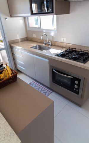 Apartamento à venda com 90m², 2 quartos e 2 vagas Apartamento à venda com 90m², 2 quartos e 2 vagasCozinha