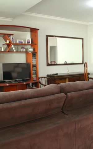 Casa à venda com 104m², 3 quartos e 2 vagasSala