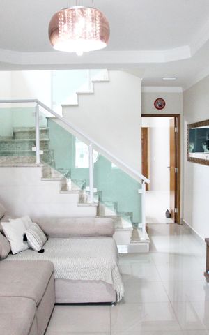 Casa à venda com 175m², 3 quartos e 4 vagasSala